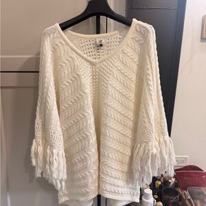 Cabi lightweight sweater